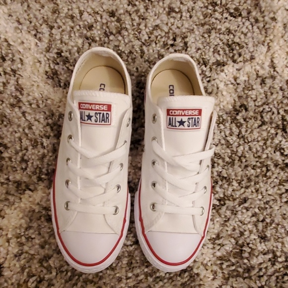 Converse White Sneakers Size 3 - Picture 2 of 8